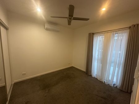 3/61 Laidlaw Parade, East Brisbane QLD 4169 - Apartment For Rent - $450 | Domain - Photo 2