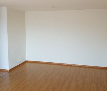 Bel appartement de 3 pièces dans quartier calme avec belle vue sur ... - Photo 2