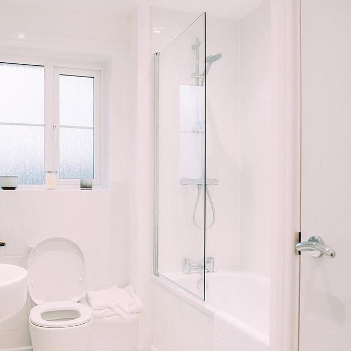 3 bedroom terraced house to rent - Photo 1