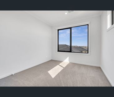 2 Dussehra St, Kalkallo, Vic 3064 - Photo 1