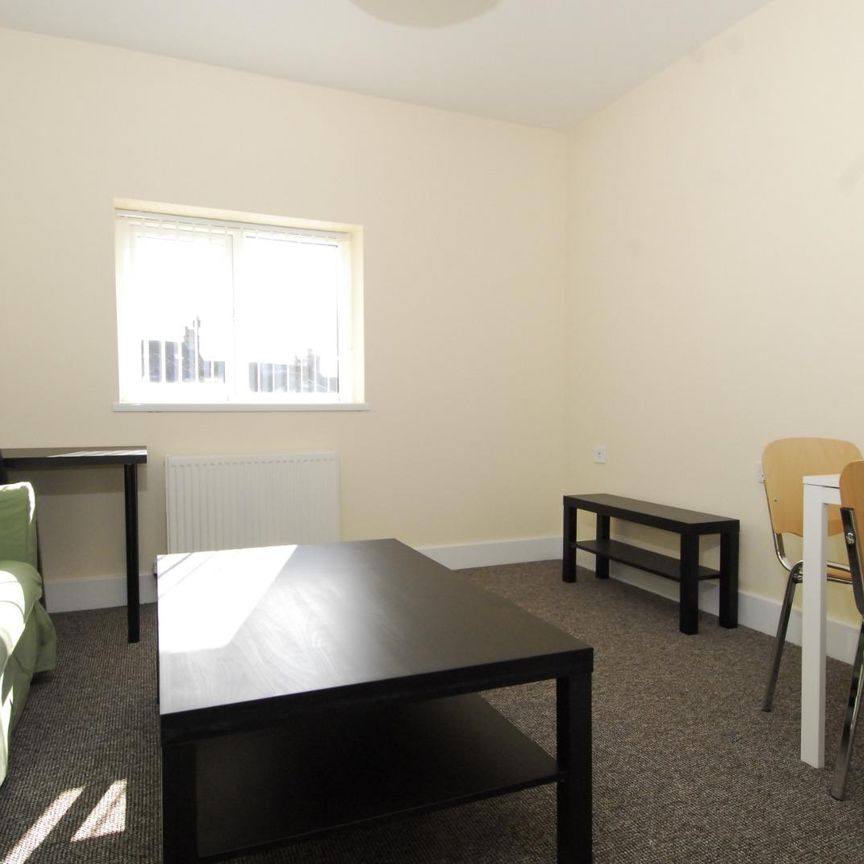 Woodland Road, Flat 4, Plymouth - Photo 1