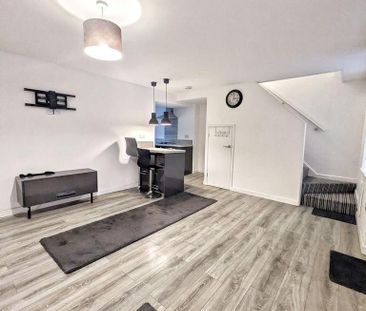 2 bedroom terraced house to rent - Photo 4
