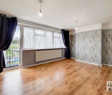 Walton Green - Photo 1