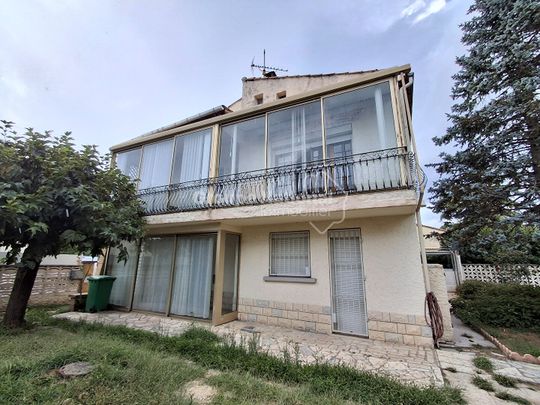 AVIGNON , Maison type 6 de 152 m² avec jardin, - Photo 1
