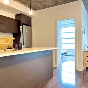 Condo 3 1/2 à Griffintown avec vue dégagée 1650$/mois - 1 MOIS GRATUIT - Photo 2
