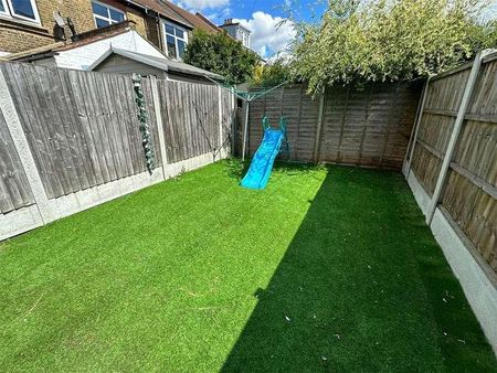 Westborough Road, Westcliff-on-sea, Essex, SS0 - Photo 3