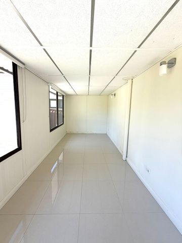 Comfortable Family Home - Photo 3