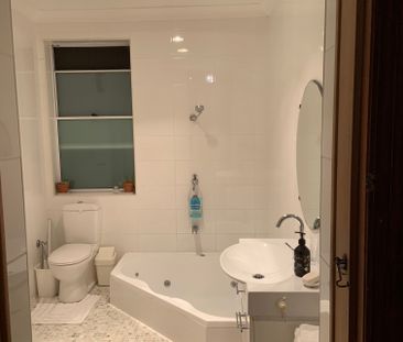 Dulwich Hill - Photo 3