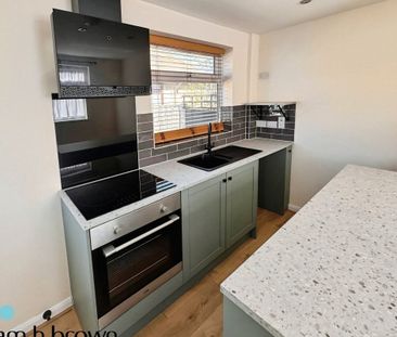 Vauxhall Avenue - Photo 1