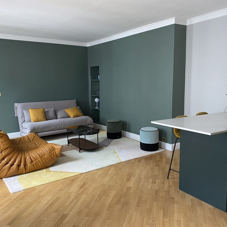 Location Appartement 2 pièces 52m² PARIS 1er - Photo 1