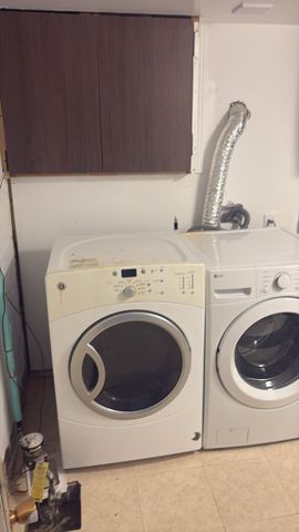 For Lease - 209 Pleasant Avenue, Toronto, Ontario - Photo 2