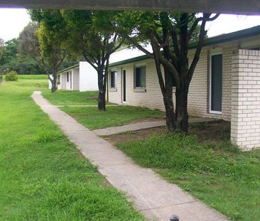 2 BEDROOM UNIT IN CONVENIENT LOCATION - Photo 3