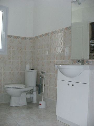 Location Appartement 2 pièces 32m² ISIGNY SUR MER 14230 - Photo 3