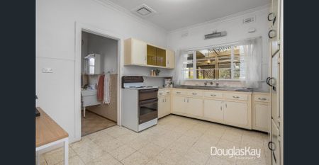 Weatherboard Charmer - Photo 2