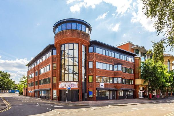 Spectrum House, Woking - 1 bedroomProperty for lettings - Seymours - Photo 1