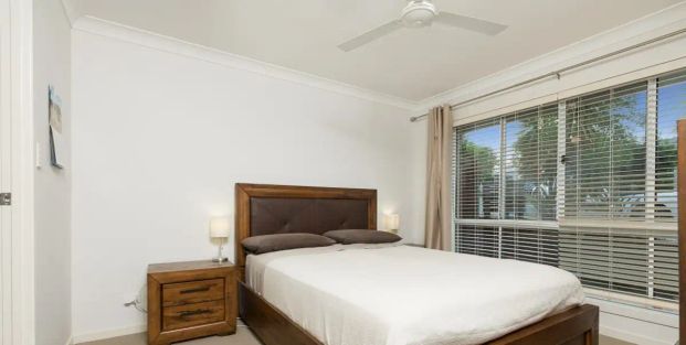 “Modern Family Home in Leafy Springfield Lakes” - Photo 1