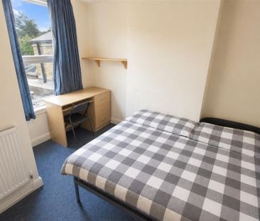 5 bedroom house to rent - Photo 2