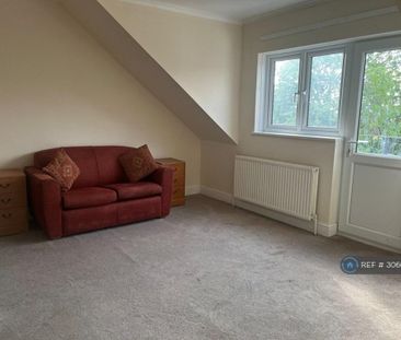 Studio to rent - Photo 6