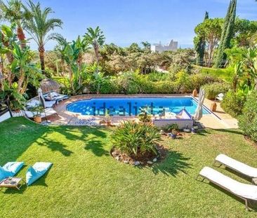 Alquiler de casa o chalet independiente en Urbanización Marbesa - Photo 1