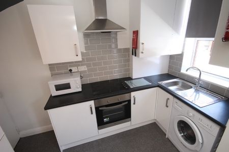 Thornville Terrace, Hyde Park, Leeds, LS6 1JT - Photo 5