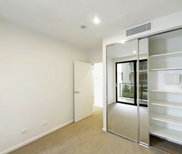 One Bedroom Plus Study Near The Foreshore! - Photo 5