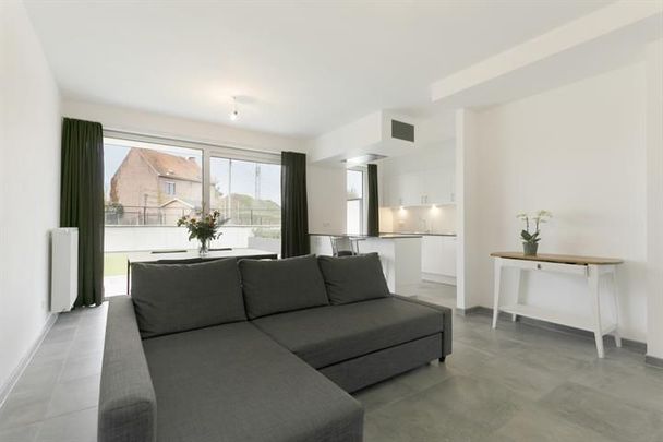 Gelijkvloers appartement met terras en tuintje - Photo 1