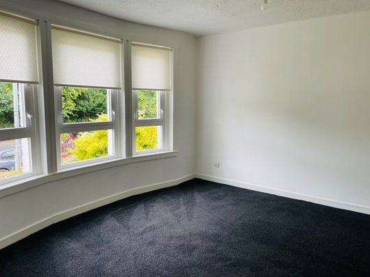 2 Bed Flat, Thornliebank, G46 - Photo 1
