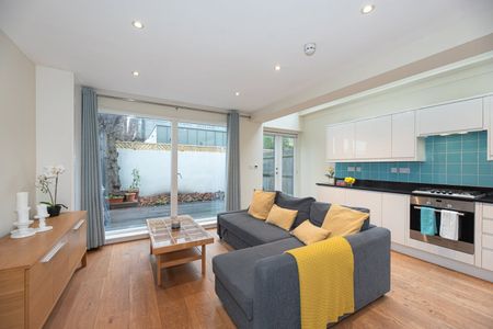 2 Bed Flat, Wimbledon, SW19 - Photo 2