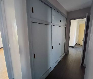 Appartement Tours 2 pièce(s) 68.32 m2 - Photo 2