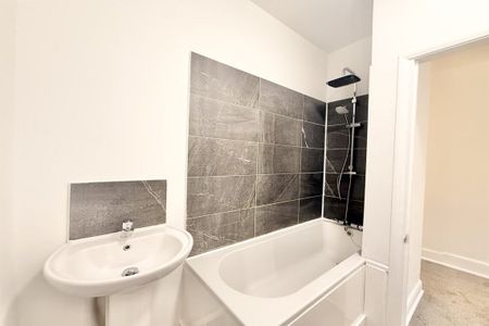 2 bed Flat Oban Road, Southend-on-Sea, SS2 - Photo 2