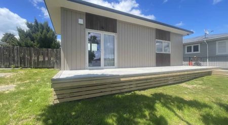 Just pack your bags and move in! - Photo 4