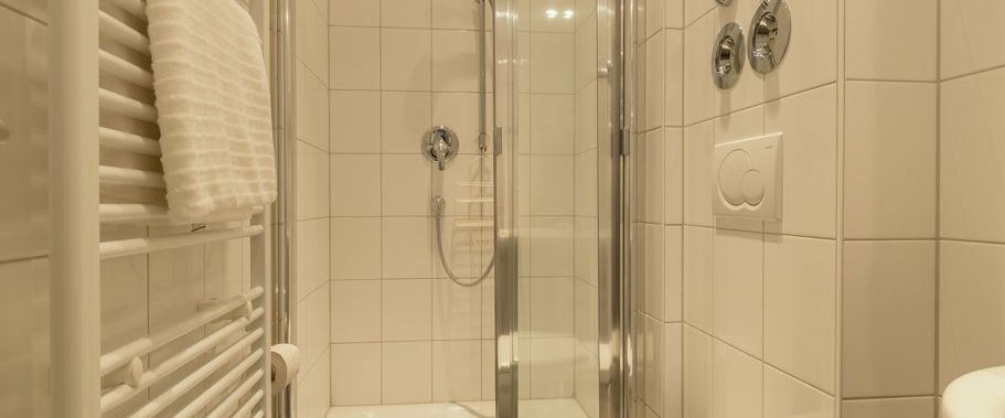 City-Residence: Nette 2-Zimmer-Wohnung in schönem Altbau - Foto 1