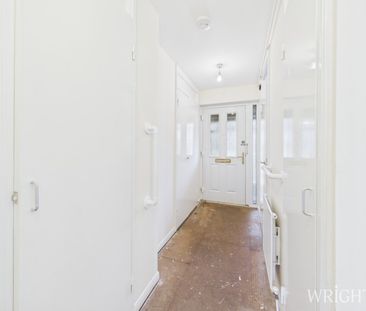 1 bedroom End Terraced Bungalow - Greenfields, South Drive, Cuffley - Photo 3