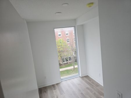 For Lease - 370 Martha Street Unit# 202, Burlington, Ontario - Photo 4