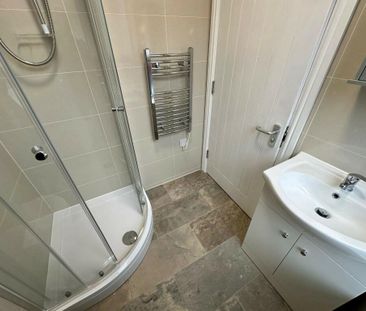 Room in a Shared Flat, Alfreton Road, NG7 - Photo 6