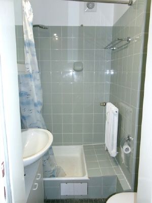 Mitten in der City-2 Zimmer Wohnung - Photo 4