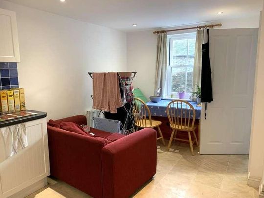 Grays Yard, Penryn, TR10 - Photo 1