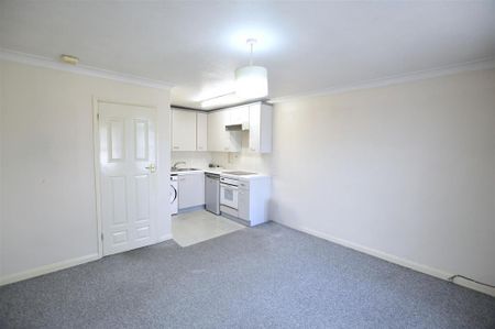 Studio to rent - Photo 4