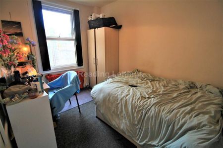 5 bedroom terraced house to rent - Photo 2