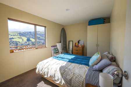 Modern, Sunny 4-Bedroom Home with Stunning Views! - Photo 5