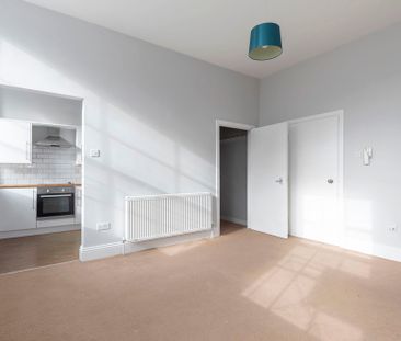 Lansdown Place, Cheltenham GL50 2HU - Photo 2