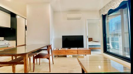 1 Bedroom Apartment - Photo 2