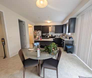 Gorgeous 4 Bedroom Fully Detached Home in Haldimand! - Photo 2