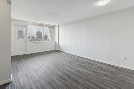 Park Victoria Apartments - 1 Bedroom - Photo 2