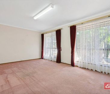 Neat and Tidy 3 Bedroom Home - Photo 5