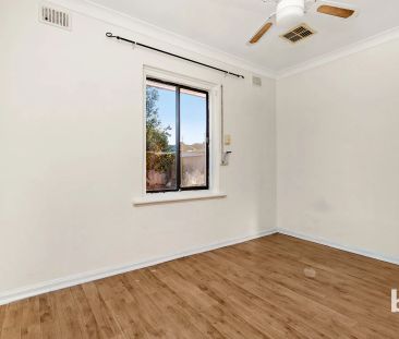 Welcome Home – Stylish, Spacious, and Ideally Located - Photo 4