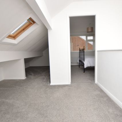 3 Bedroom Semi-Detached Dormer Bungalow - Photo 1