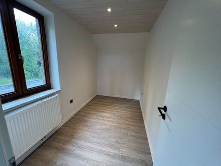 GERENOVEERD APPARTEMENT IN LANAKEN - Photo 2