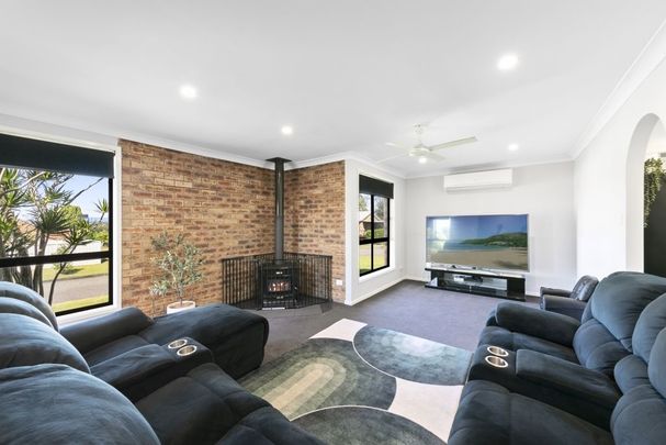 Stylish renovated retreat - Photo 1