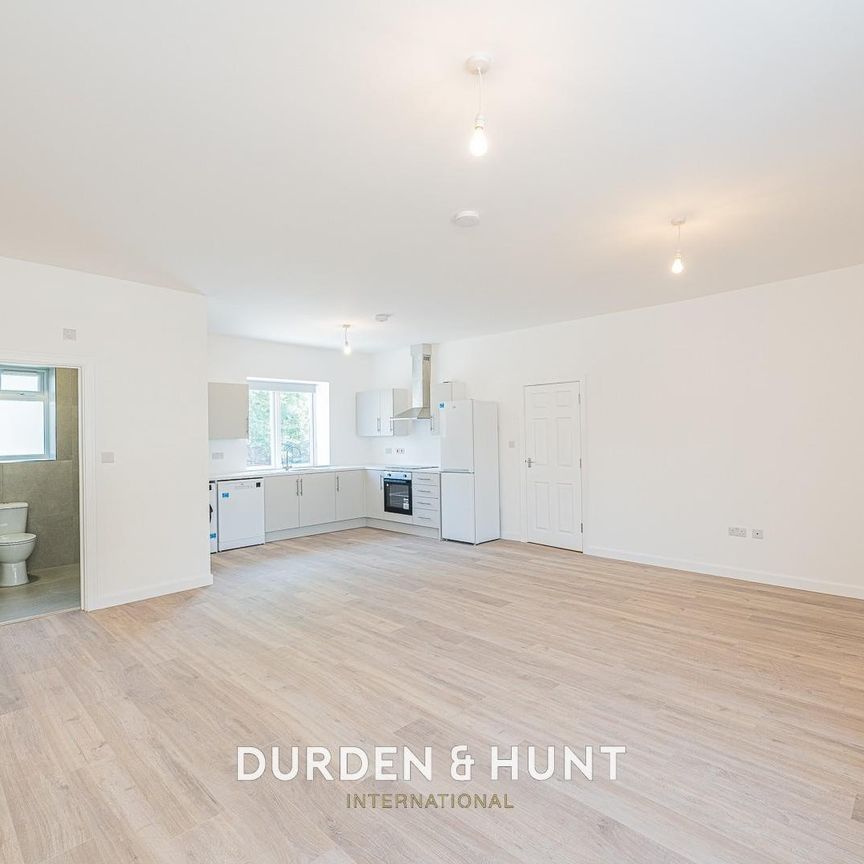 High Street, Ongar - Photo 1